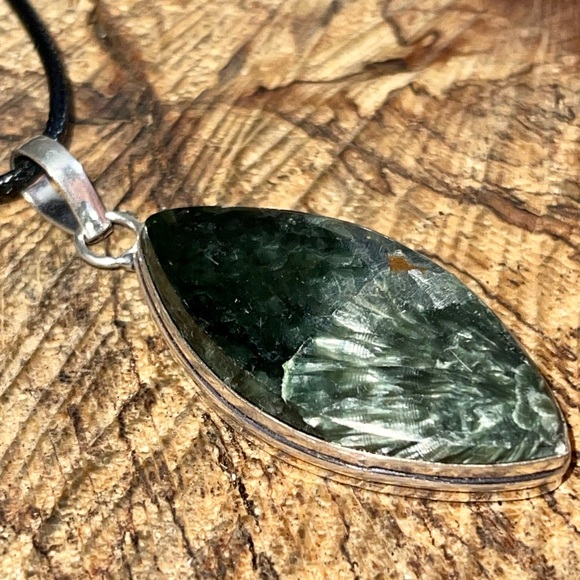 Deep Green Emerald Seraphinite Pendant 2 1/4” - Picture 7 of 11